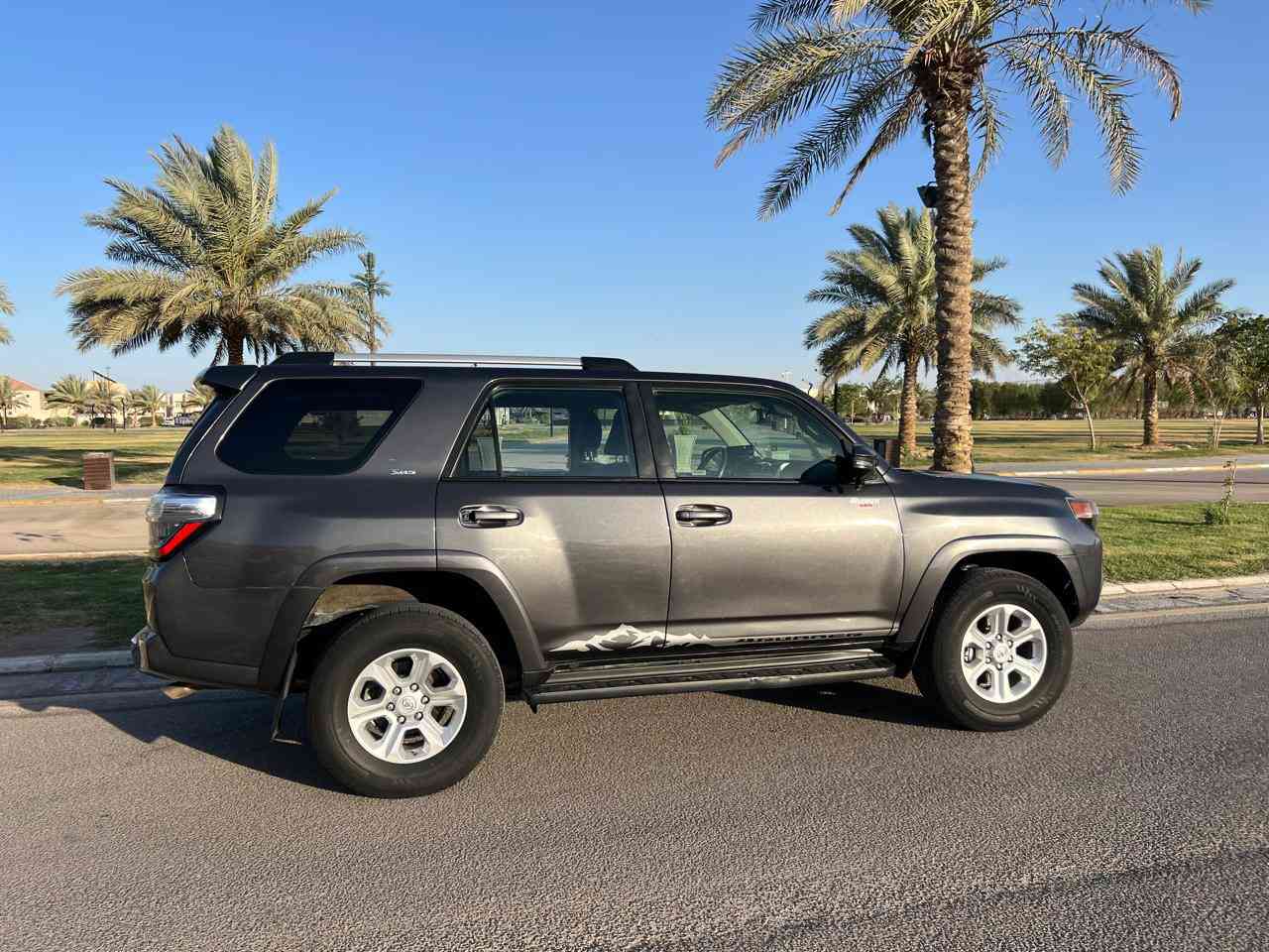 🚗تيوتا فورنر للبيع
موديل 2022
فول مواصفات sr5
6 سلندر

 ⚠️ موصفات  
 بصمة 
فور ويل
شاشة كبير
كاميرة دوار 
ابل كار بلي و اندرويد اوتو
كاميرة خلفية 
داخل أسود
رادار أمامي 
كشن أمامي كهربائية  
تحديد سرعة 
حجم تايرات ١٧
 

📞 للاستفسار 
***********-***********
