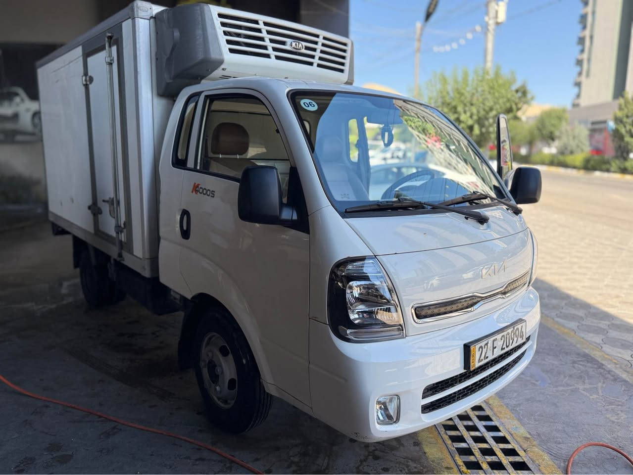 kia S4000 بڕاد
مۆدێل 2022 
بیلاد بەڕادی شەریکەی kia
دەبڵ کۆمپرێسەر 
پاتری و ٦ تایەی لۆک و کام سێرڤس و رۆنی اصڵی گۆراوە
گێڕ و مەکینە بەشەرت نەکراوەتەوە بەضمان
تەنها ٩٩ هەزار کم رۆشتوە لە سفرەوە لای خۆمە
بە ناوی خۆمەوەیە سەنەوی تا ٢٠٢٨ تازەیە
نرخی ٢٦٠ گەڵاو مەعامەلە
***********
*********** السليمانية, العراق
