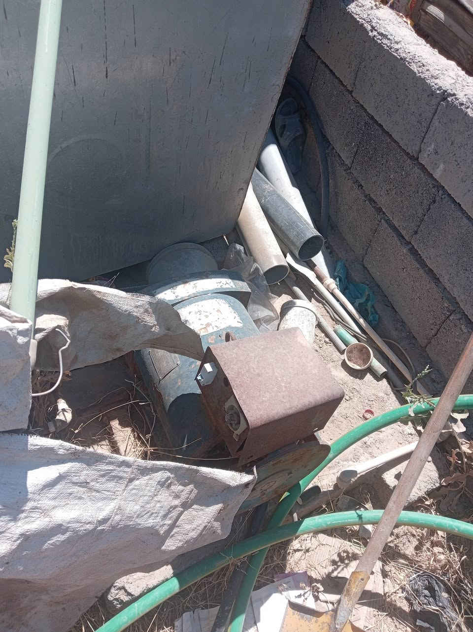 لستر للبيع مع دينمو سبعه ونص شرط معمر كامل السعر ٤٠٠ الاتصال على الرقم ***********
