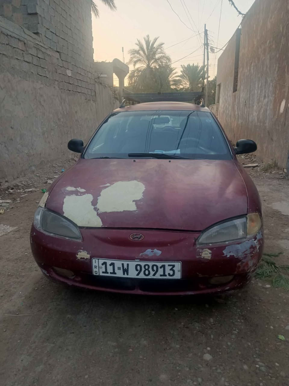 سلام عليكم 
الانتره 1996
رقم بغداد سياره بلاديه محرك كير نضيف تبريد كمريسر يشتغل شاشه اشير بل مري كهربائيّات شغاله 
مكان بغداد سعر 34وبيها مجال قليل
رقم الهاتف (***********) بي وتساب Colombo, Sri Lanka
