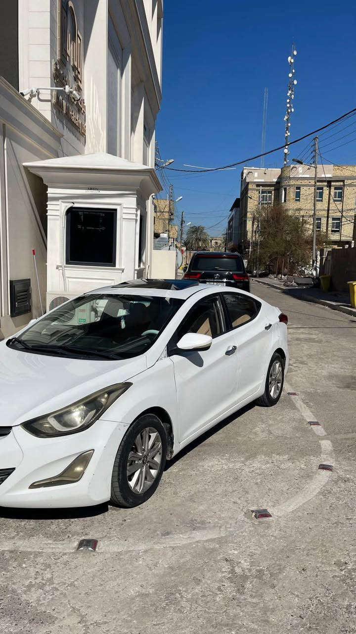 السلام عليكم النتره 2015 وارد خليجي
فو موصفات ماعده البصمه 
كير محرك حداديه جديده 
بيها 3 قطع صبغ البدي شوف عين
سنويه منتهيا وكاله عامه بيها 
السياره خير من الله واحلا من الصور 
بيع  او مراوس 
السعر 95 
البصره فلكه العروسه 
*********** البصرة, العراق
