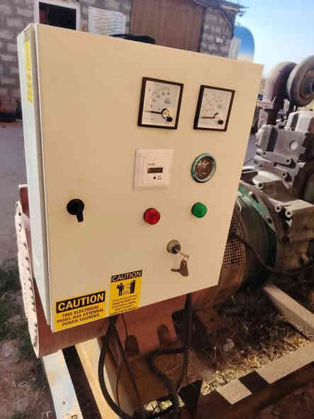 السلام عليكم
مولده للبيع
فالفو d61
توليد 105KV صناعية إيطالي
المحرك تجفيت جديد مشتغل 40 ساعة فقط بعد التجفيت شرط من كل النواحي ع حمل للاستفسار أكثر اتصال ع رقم ***********
***********
 السعر 36 وبي مجال بسيط
المكان كركوك
