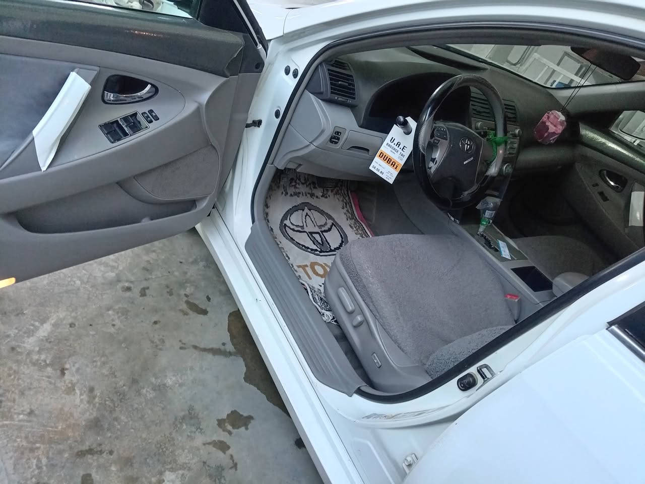 كامري ٢٠٠٩ كندي بدون ضربه بجم صندوق كله كبس بس بيه صبغ بل سقف صندوق ببسب تقشير صبغ سيارة كله بلادي محرك كير تبريد مكفول كود بازين بيه سنويه جديد سعر ١٠٥ بيه مجال ***********
