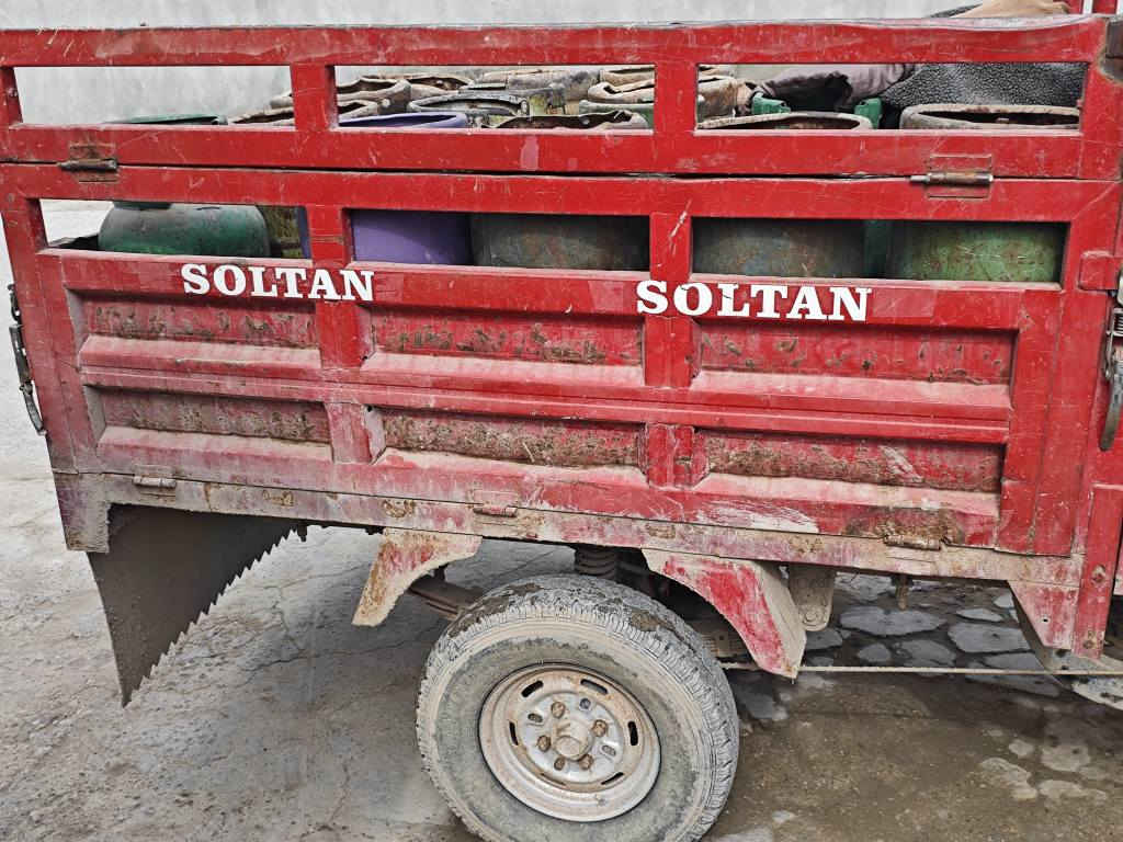 السلام عليكم ستوته سولطان موديل 18  للبيع محرك قبل سبوع شاده موديل 26 ما بيها اي نقص كامله ومكفولة العنواان الخالص للتواصل ‏‪0772 803 3530‬‏
