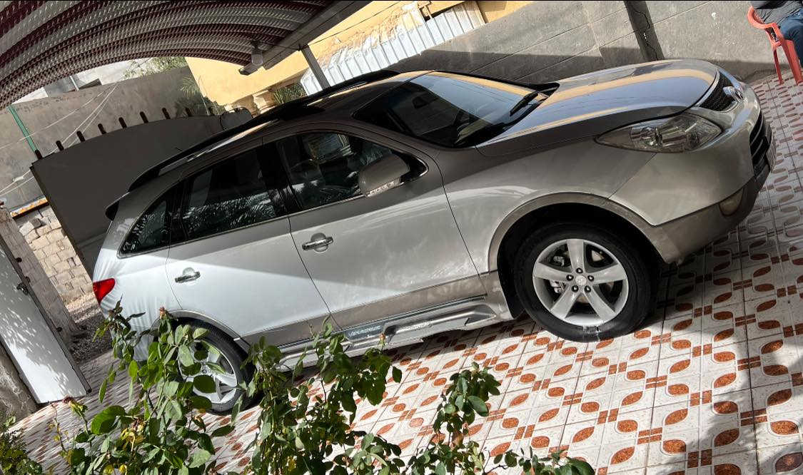 السلام عليكم ورحمة الله وبركاته
هونداي ڤيركروز موديل 2009 خليجي  سياره جديده بالكارتون 

مكفوله كفاله عامه لاضربه ولا صبغ عدى الدعاميات جانن جاردات ونصبغن 

محرك كير جدد مكفولات بدون فتح مكفولات إلك ضمان بيهن 

حداديه جديده  تخم تاير جديد 🆕             تبريد ثلج ❄️ سياره على وضع الشركه كامله مابيها نقص ابد.      ماشيه 190 ألف كيلو 

ترايك من الشمال للجنوب وبيها قياده تخبل 

رقم بابل دولي سنويه مجدده لل2029 مشروع وطني. حتى رقمها حلو 

فول مواصفات.   1 

بصمه 

بصمه أبواب دخول ذكي 

سبعه 7️⃣ راكب تبريد مركزي ثلاث 3️⃣ قطع 

الصندوق كهرباء 

استيرن كهرباء.    تحكم استيرن جهتين 

فتحه 

فور ويل 

كشنات جلد كهربائية 

حساسات 

اشاير بالمري.  مري شفط 

وبعد بيها هواي مواصفات 

السعر 118 وبيها مجال بسيط 

مكانها بابل مركز المدينه 

سياره جديده وبالعافيه الي تكون من نصيبه 

للاستفسار الاتصال على الرقم التالي 

***********
