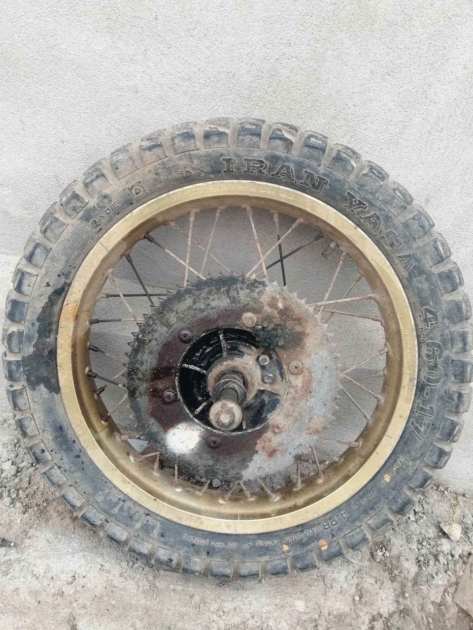 حجم 17 ياباني اصلي المكان الموصل للبيع كامل 80الف وبي مجال للطيبين 
***********

***********
