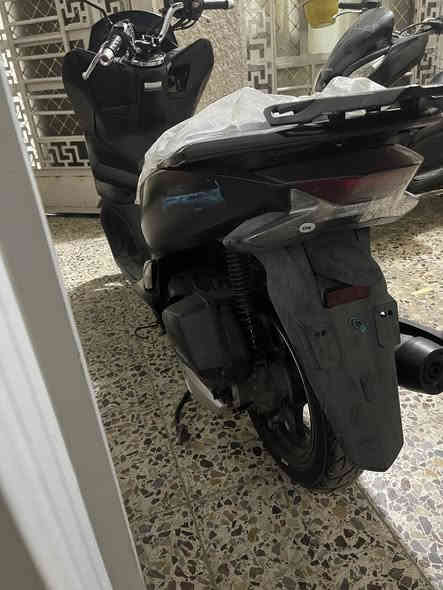 سلام عليكم PCX جيل ثالث مال رمبه 
كفر ومكينه بلادي وين ميعجبك افحص
حساس ستان ☑️ 
حساس زدحام ☑️ 
ماشيه 44الف ☑️ 
اي نقص مابيه السعر 13 ونص وبيه مجال بسيط 
مكاني الامين الثانيه رقمي ***********.ماسنجر ممتواجد
