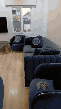 نوفر لكم خدمات تنضيف ب اسعار منافسة ✨  وكادر مميز ورائع ✨ - فرش سجاد و...