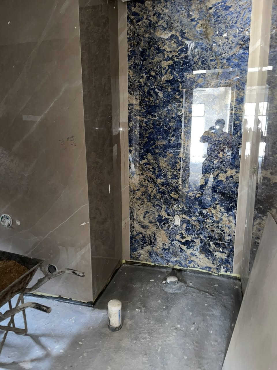 تطبيق جدران ألواح  بلمادهً وأرضيات او تصفير جدران او ارضيات مكاني بغداد هـ ***********
