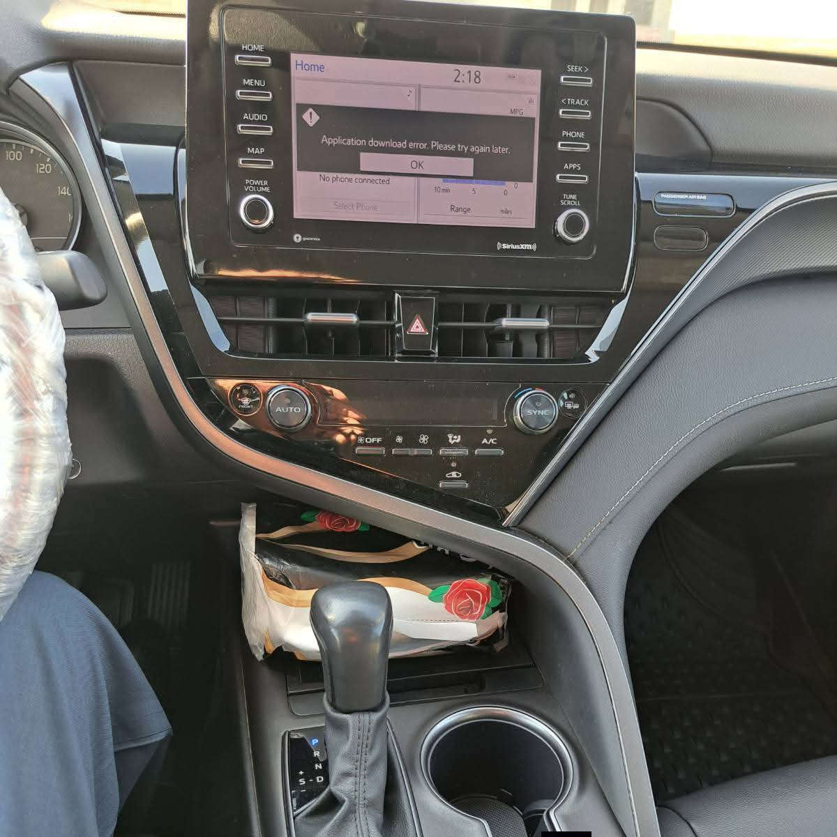 تویتا کامری 2022 مواسەفات se نەوتی 
45 هەزار مایل ڕۆشتووە 
تەنهاچاملغی سایق بویاخە
پەڵە یەک بچوکی بۆنیتیشی بویاخە
 پێشوپشت کەپسە 
ایرباگ شان سوکان سستە مە وتێی کراوەتەوە
بەناوی خۆمەوە یە 
مواسفاتی 3 گێرو سێ مۆدە وئاوێنە ئیشرارەتە 
و کوشن جلدەو 

سـعـر : لە کۆمێنت داوابکە ڕاستەوخۆ بۆت دێت 📩

گێر و مەکیەنەی بەشەرت 
هیچ کێشەیەکی تێدا نییە 

ژمارەی خاوەنی سەیارە ☎️ 
***********
***********
