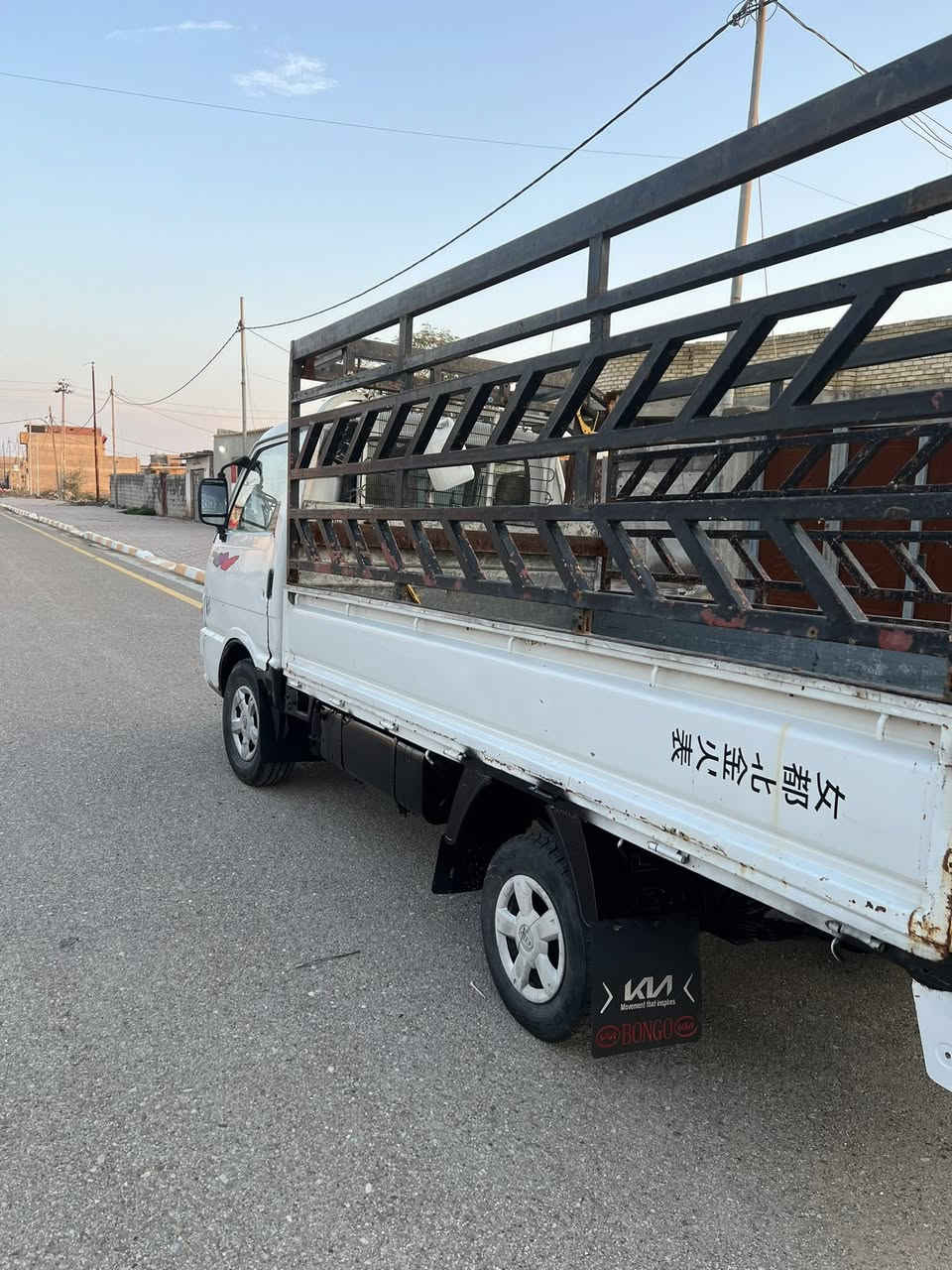 سلام عليك كيه ١٩٩٦للبيع كير ومحرك خير من الله سنويه٢٧يله تنتهي الكشر كدامك رقم نكليزي بغداد بسمي تحويل ثاني يوم السعر ٥٠وبيه مجال حك الجيه مكاني واسط الصويره رقم الهاتف ***********
