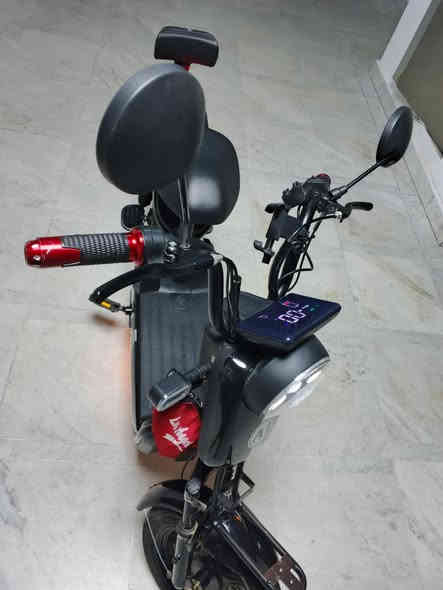 دراجه شحن اللبيع نضيفه السعر275بيها مجال خاص***********
