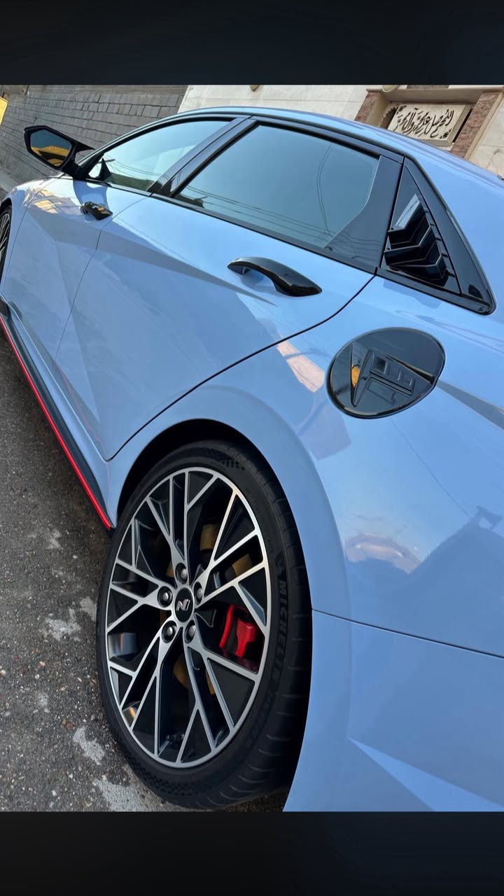 بسم اللـۃ الرحمن الرحيم
الحلال القوي للبيع او المراوس حسب القناعة 🩵🩵

هيونداي النترا  N وارد امريكي موديل 2023 رقم بغداد حرة ب اسمي تحويل ثاني يوم
 
المواصفات N فول❤️‍🔥اعلى فئه بل النترا 
السرعه /300 🚀
المحرك /2000 تيربو
اللون /بحري مميز 🩵
السيارة ماشيه 45 الف 
مبدل قطعه وحده فقط بنيد والاصلي والباقي كله كفاله سيارة كارتون صورة الضربه مرفقه بلصور 
معروفه مواصفات ال N 👀

1️⃣كير اوتماتيك 8نمر دبل كلج 
2️⃣كشن حضن 3️⃣كشن علامة N  
4️⃣كشنات كنتارة وجلد N 
5️⃣سلايد روف 6️⃣انارة داخليه 24 لون 
7️⃣تحكم ستيرن نورمال سبورت وايكو 
8️⃣ابواب بصمه تشغيل عن بَـ؏ـد
🔟شحن وايرلس +شاشة متصله +كاميرا 
1️⃣1️⃣نظام صوت BOSS
1️⃣2️⃣اشارة ترحيب +اشارة مرايا+اوتو ستوب+نقطه عمياء+تحديد سرعه+تحديد مسار +رادار امامي وجانبي وخلفي
1️⃣3️⃣حساسات جانبي وخلفي
1️⃣4️⃣نظام NORMAL  وSPORT  وECO  وN وNGS❤️‍🔥
1️⃣5️⃣كشنات هيتر و ستيرن هيتر
1️⃣6️⃣صندوق ذكي 
1️⃣7️⃣لايتات ليد 4عدسات زينون بكلايت ليد 

🔴ملاحظة/ السيارة ستوك مالاعب بيهه ابد كلشي بلادي بيهه وسيارة كلش نظيفه ومرتبه فوك ماتتصور 

🟢السعر/ 190 $ورقه وبيهه مجال بسيط واتحداك اذا تحصل هيج نظافه وهيج ضربة بسيطة 

🟣مكان السيارة /البصرة شط العرب

🔴الرقم /***********
