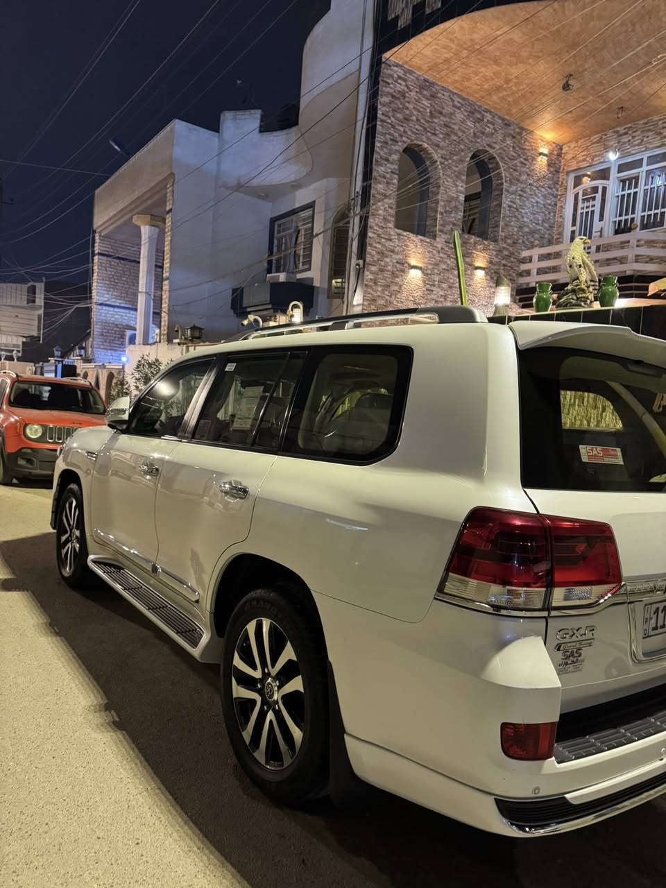 لاندكروز 2019 ساز
السياره جديده ماشيه 63 
بااسمي السياره
 رقم بغداد
بيها سونار السياره مكفوله كفاله عامه 
بارد صبغ 
مكانها بغداد حي الجهاد

سعرها 54 $

للاستفسار  ***********
