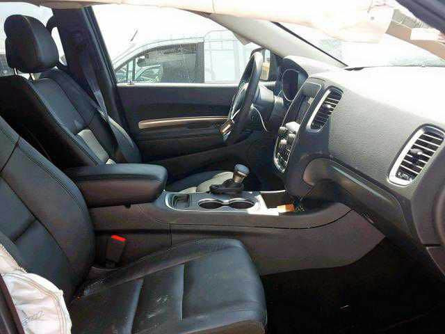 دورنكو ٢٠١٩ 
كشنات ملكي منفصل جلد 
سياره جديده وجاهزه بدون اي نقص 
رقم بصره بأسمي 
ماشيه 83km
السعر 225$
***********
صور ضررها موجود بالمنشور البصرة, العراق
