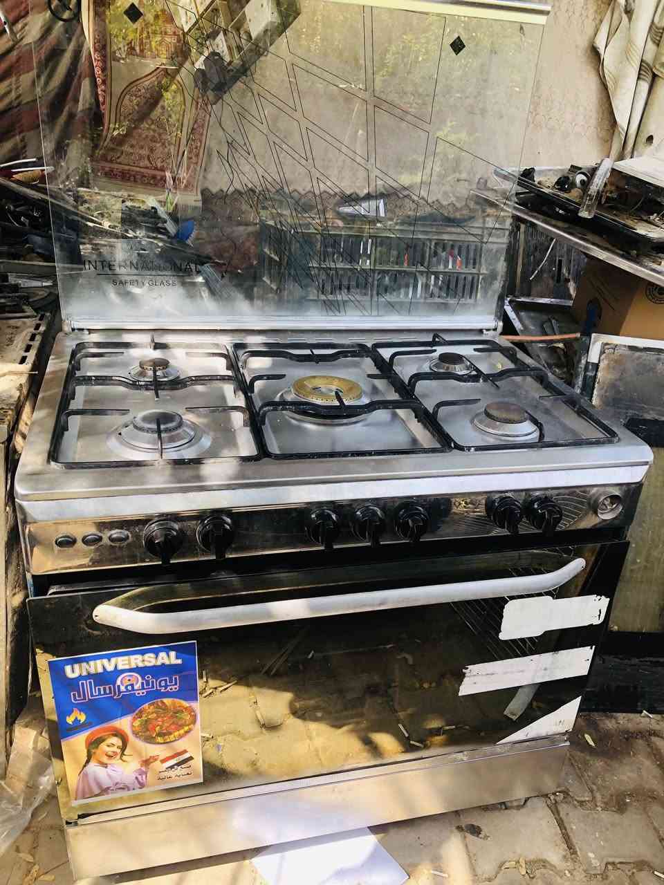 السلام عليكم اخوتي الكرام طباخ يونفرسال مصري للبيع بسعر ١٥٠ الف قفل ***********
