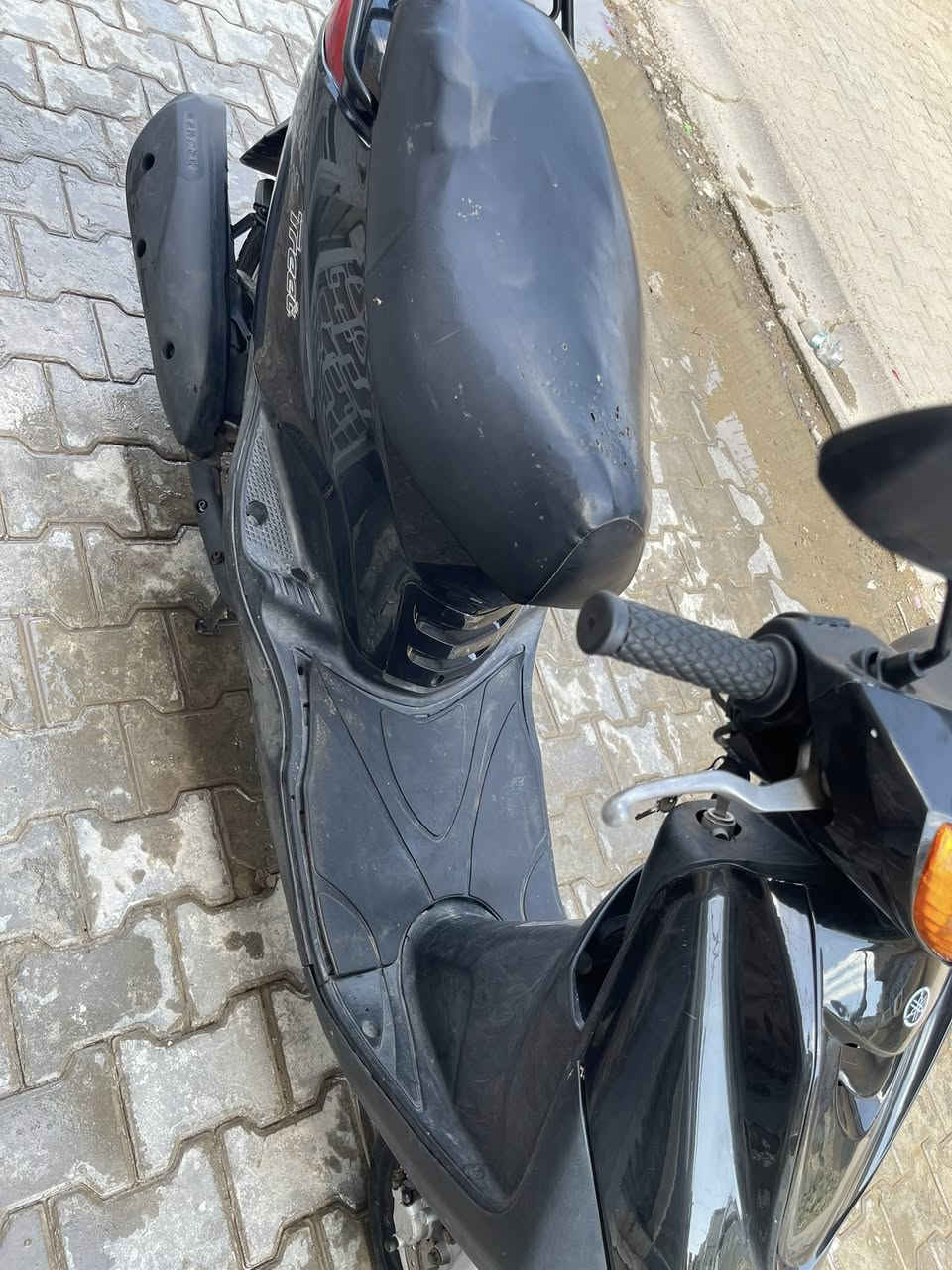 اكزز تريت ياباني اصلي سكليتر خطين مكينة خرسة مناقصهة برغي واحد كله شغال السعر 700 مكاني الحرية او مراوس بسكنس نظيفة ***********
