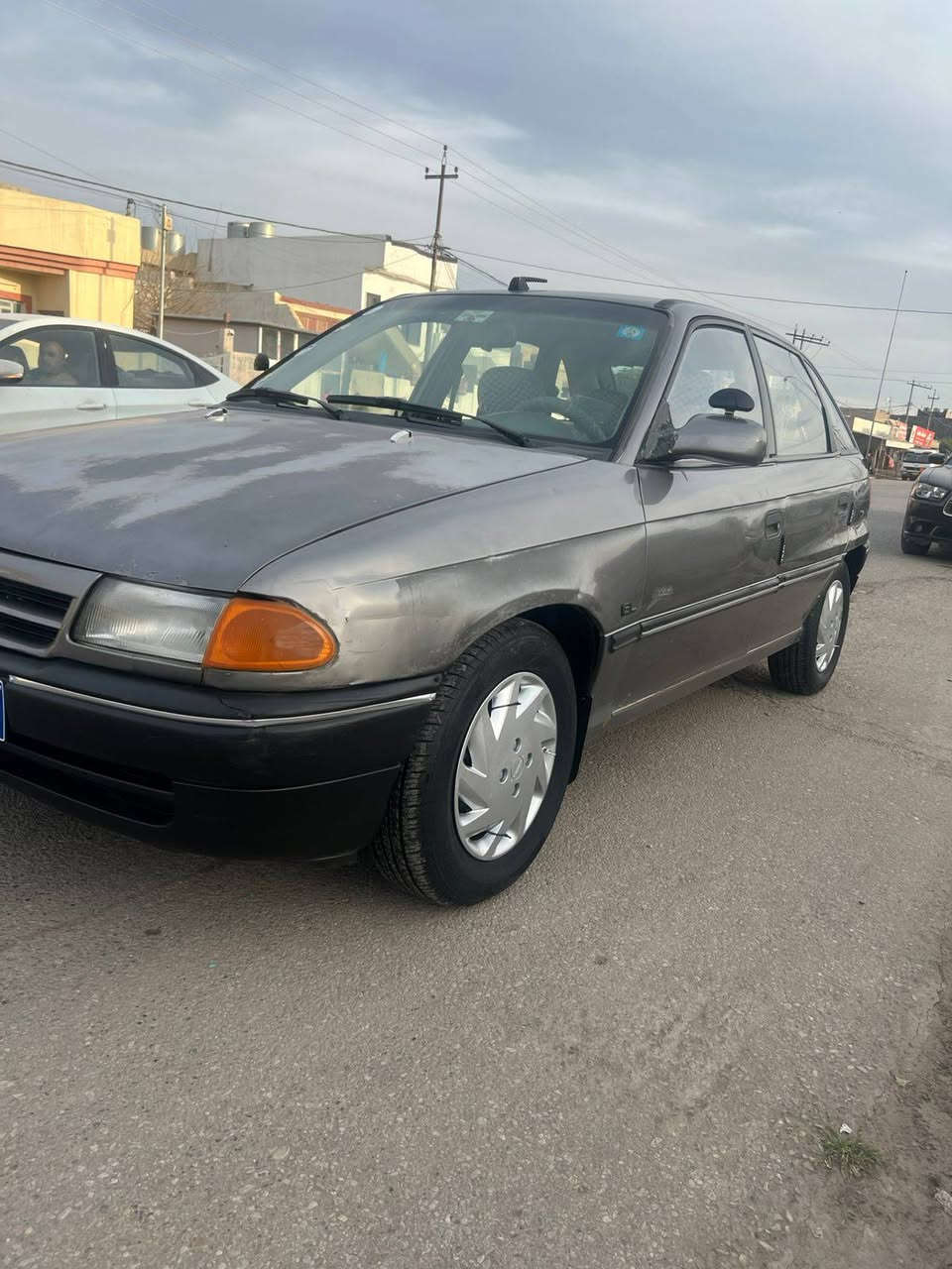 للبيع
أوبل استرا على وضع الشركه موديل 1993 رقم كركوك مشروع وطني سنويه لل 2029 بطاقه بانزين بشرط التحويل  الغرامات محرك 16 قبغ اسود المرغوب تخم تاير باتري جديد صدر امامي خلفي جديد داخل جديد كهربائيات كلها ع بلاد سياره بدون حادث تراي وين متريد سلايت پور ستيرن سياره جاهزا من كل النواحي عنوان السياره في كركوك السعر بيع سريع ومستعجل 38 وبيها مجال وشايف خير الي يأخذها 
***********
