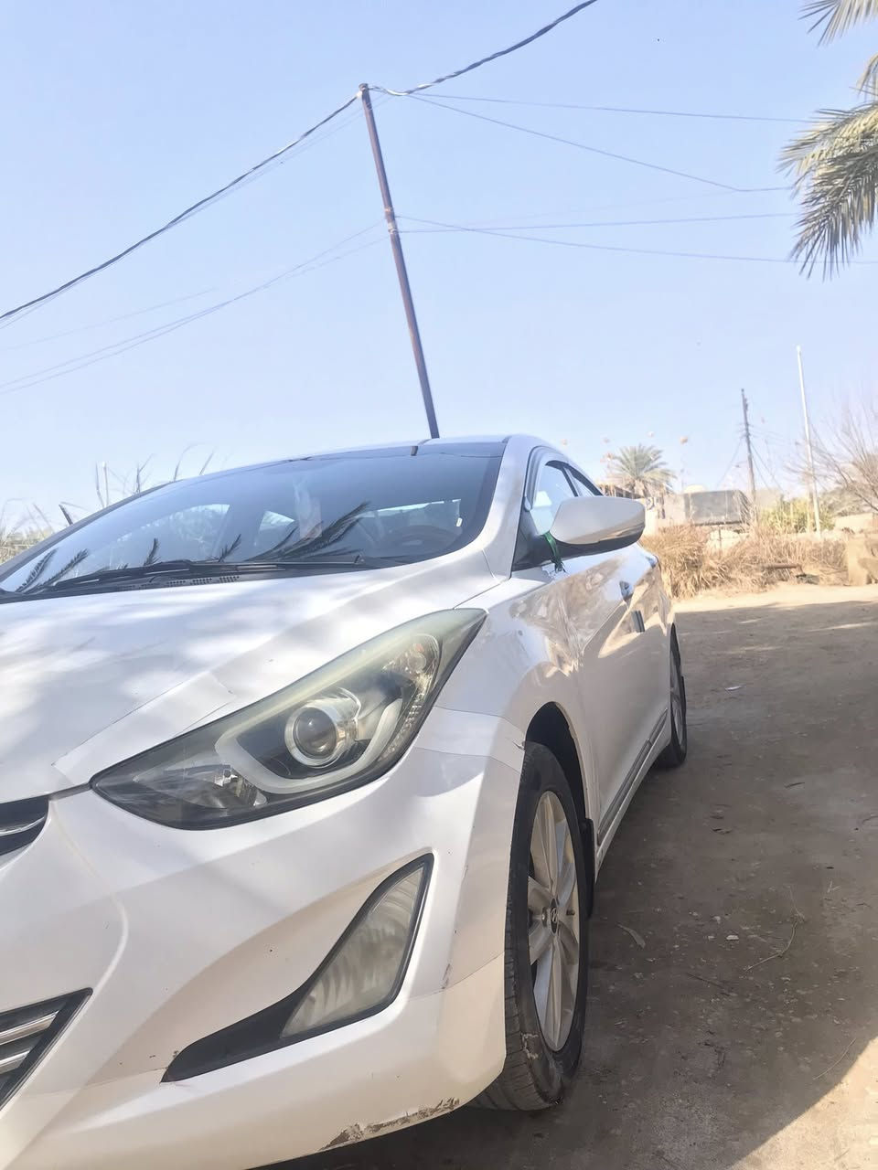 السلام عليكم 
النترا  خليجي 2015 سنويه بأسمي 
بيها بارد اقل الشبر باب السايق  
فول مواصفات عدا البصمه
السعر 130 
بابل  /قرب سيطره الاثار 
 رقمي ***********
