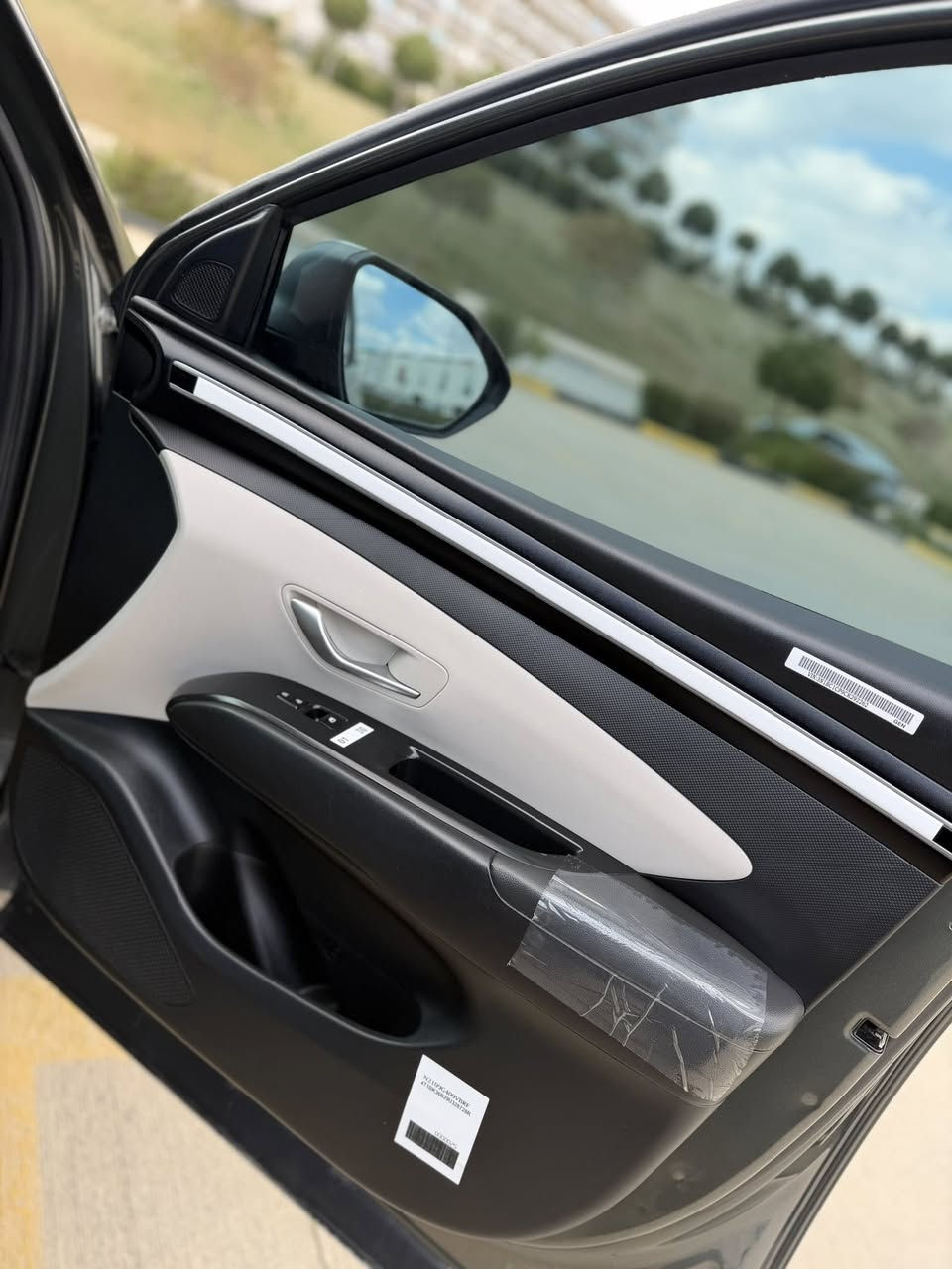 #هواندي_توسان_وارد_امريكي🪬
#حجم_2500 #فول_موصفات_بدون_بانورما_

#ضررها_قبغ_صندوق_نفسه_بدون_دواخل_بدون_ارباك 
#بدون_بارد_بدون_حالوب_كفالة100‎%‎100
#جديدة_كلش_سيارة_نظافة 100‎%‎1000
#رقم_سلمانية_هزه_براد_ارقام_كلها_جديده
#مسافة_مقطوعه41الاف

‏
#سعرها_195$$ #وبيها_مجال__موديل2022
#_غراض_شركة_كلها_موجوده

#موقع_السيارة_بسلمانية📍
#الموصفات_
هند بريك بصمة •سستم صوت•لد امامي •دبل اكسل 4X4 
تدفى كشنات •صاجات بلاك •تحكم ستيرن •مانع انزلاق •
•مريات كهرباىية +مريات اتو قلابة •منفذ 220•ثلاجة •
ويل بلاك حجم رياضي •دشبول ليزري • مريايه عاكسه
•لايت كهربائية •لايت زنون عالي ناصي بلوجكتر LEd •
•تبريد منفصل شاشة نظام قيادة اشايره بل مري •رادر360 
راد انصدام •شاشة •كامره •نظام قيادة •قيادة ذاتيه 

الاستفسار ⬇️
#الاتصال__***********__***********
#حجي_وليد_الجنابي
