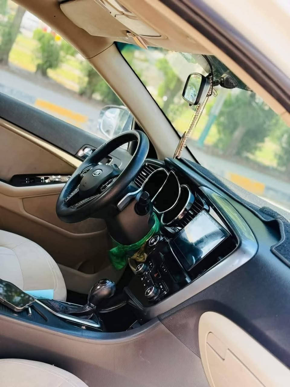 سلام عليكم سياره اوبتما2012خليجي مكينه 2400فول موصفات عده الفتحه مكينه مكفوله مامفتوحه كير تبريد خير من الله تخم تاير حداديه زينه رقم بغداد انكليزي بسمي تحويل ثاني يوم بيها 5قطع صبغ فقط. معروضه 110وبيها.مجال  مكاني بابل ***********
