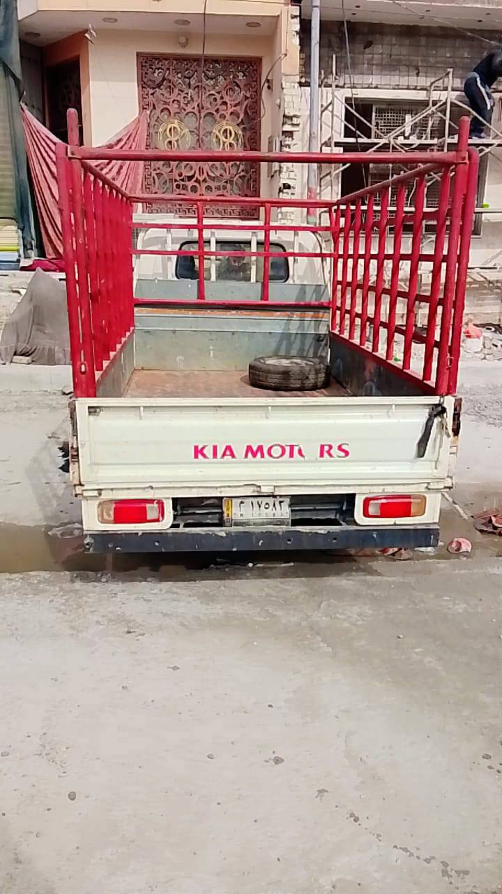 سياره موديل 2000 مكينه خيط تبخير تخم تاير سياره خير من الله رقم بغداد سعر 68 وبيها مجل.  ***********
