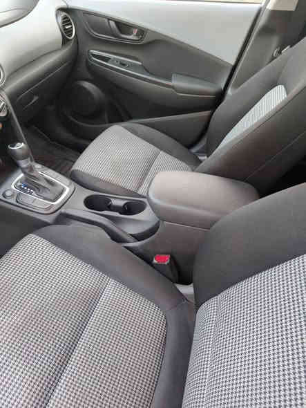 كونا 2021 محرك 2000 دوش كير يجي At مو سي في تي. ماشية 27 الف سيارة جديدة جدا بدون ايرباك رقم بغداد حادث دعامية مبدلة نفس اللون وشبر فوك لايت امامي ايسر سعر من الاخير حتى لااتعبك ولا اتعبني 140 ورقة لون ابيض داخل لونين بأسمنا *********** بغداد زيونة 
اقل من 140 رجاءا لاتتصل لان داابيع بسعر الاسود الطاك ايرباكاتها
