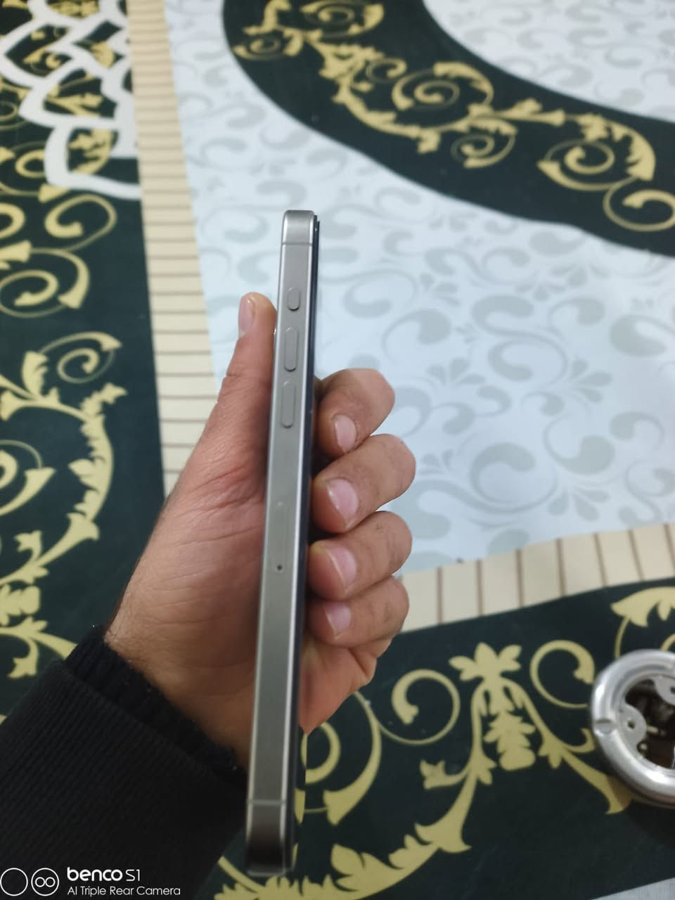 سلام عليكم 15برو ماكس 256 🔋٨٦جهاز بدل شاشه تجاريه مو تفصيخ كامل ملحقاته موجوده السعر ٧٥٠ بي مجال ***********
