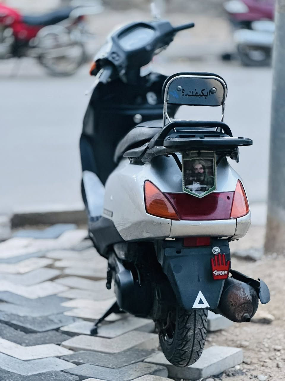 سلام عليكم سبيسي للبيع مفتوحه مره وحده كلها شغاله كهربائيات كيلو متر مكينه ناعمه شرط شلعه ومعدل سعر 650 مكان كوت


**إذا كنت صاحب هذا الإعلان وتريد حذفه لأي سبب، رجاءا أرسل رسالة إلى الدعم الفني**