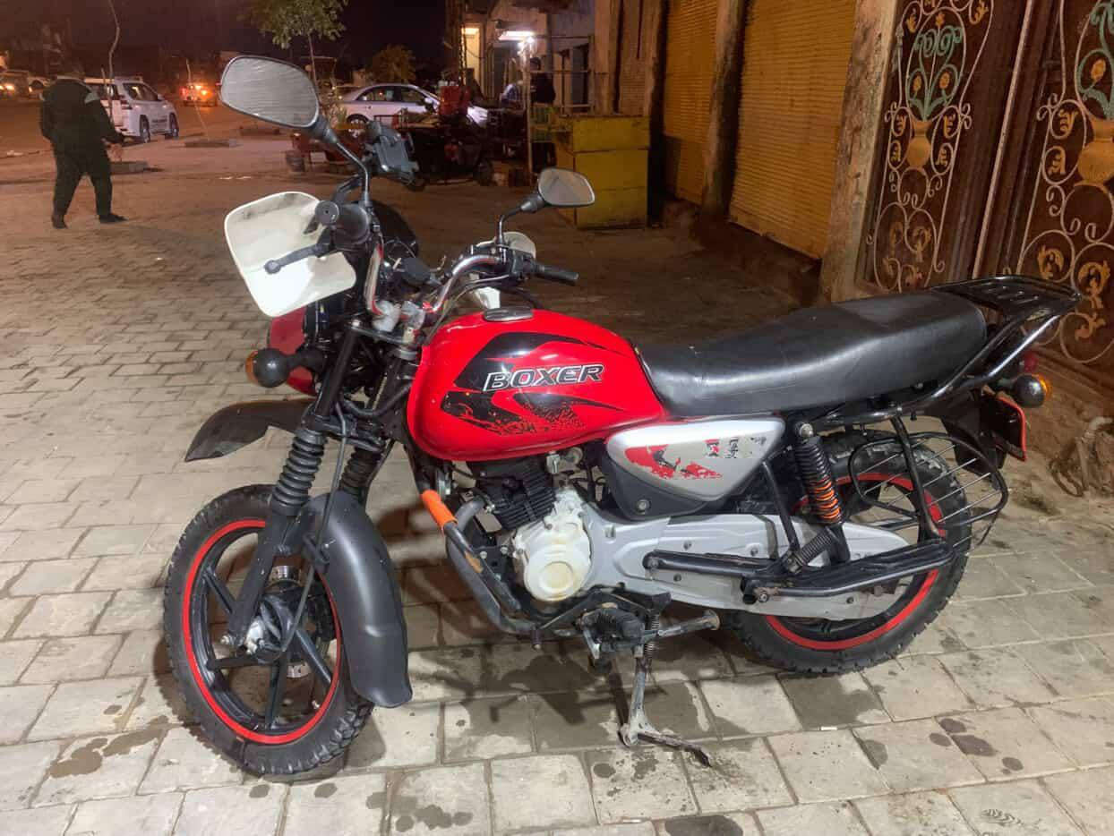 السلام عليكم
بوكسر للبيع موديل 23 مكفوله كفاله عامه برغي ما مفتوح بيهه وصارلهه شهر متروكه سعرهه (2450) وبيهه مجال حك جيه مرقمه رقم عربي بلتحويل يصير نكليزي وتحويل ثاني يوم 
 مكاني مدينه الصدر

 ***********📞📞
