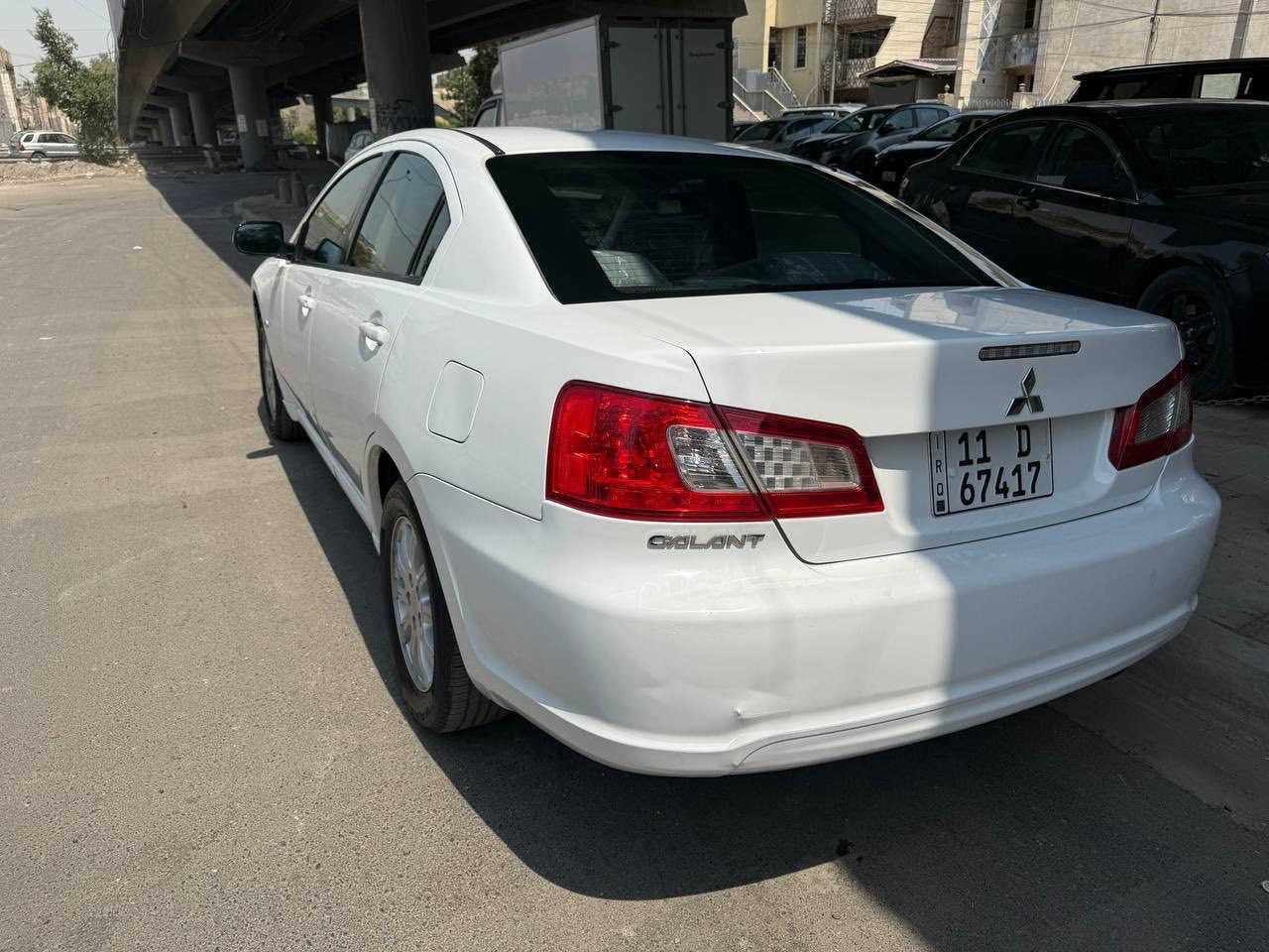 كلانت 2011 فول مواصفات سياره بيها جاملغ وشويه من الباب اثر طخه بدون دواخل السعر 110 وبيها مجال حك الجيه 
***********
