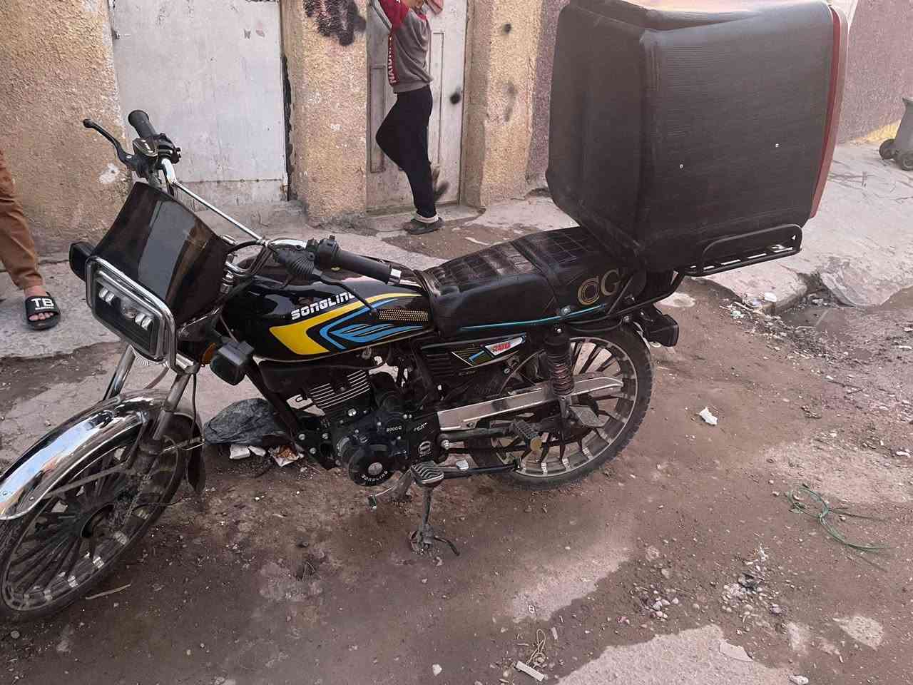 سلام عليكم دراجة سيفان سونك موديل 26 جديدة بعدهي رمبة  نزلتهة صارلي 2 شهرين مكفولة بيه فقط دبل بس  السعر 850 وبيهة مجال المكان الشعب نهايتة حي اور الاستفسار***********❤️👍
