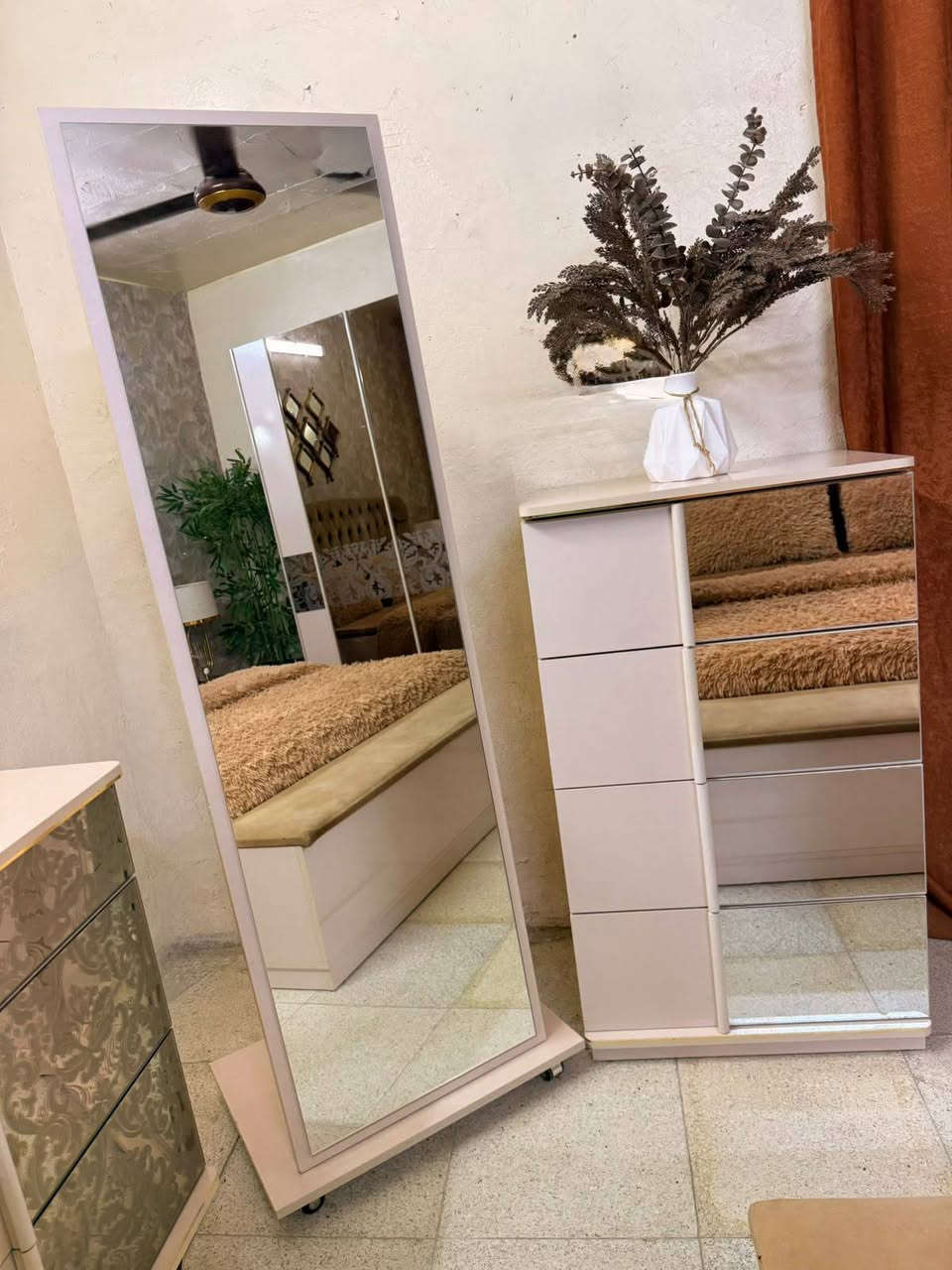 غرفة تركيه للبيع نضافه ١٠٠٪ أصلية ٩ قطع
الغرفه هيدروليك الثقيلة تكمه القويه الصبغ الحراري
للأستفيار خاص او واتساب
***********
