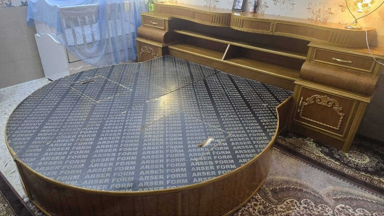 غرفة نوم صاج عراقي تسكام للبيع
كنتور ٣ اقسام مثل ما موضح تفاصيلة ١٠ بيبان
زاوية 
ميز مراية
جرباية خزن داخلي ومكتبتها

غرفه جديدة لا بيها ضرر ولا شخوط ومتحتاج اي شي جيب وشد ومشتغلها يم افضل نجار بسوك النجاجير بكربلاء
السعر ٧٨٠الف وبيها مجال للشراي 

تجي تشوف وتكلبها وبالعافية عالياخذها
متواجد عالفيس وهذا رقم واتساب واتصال
***********
