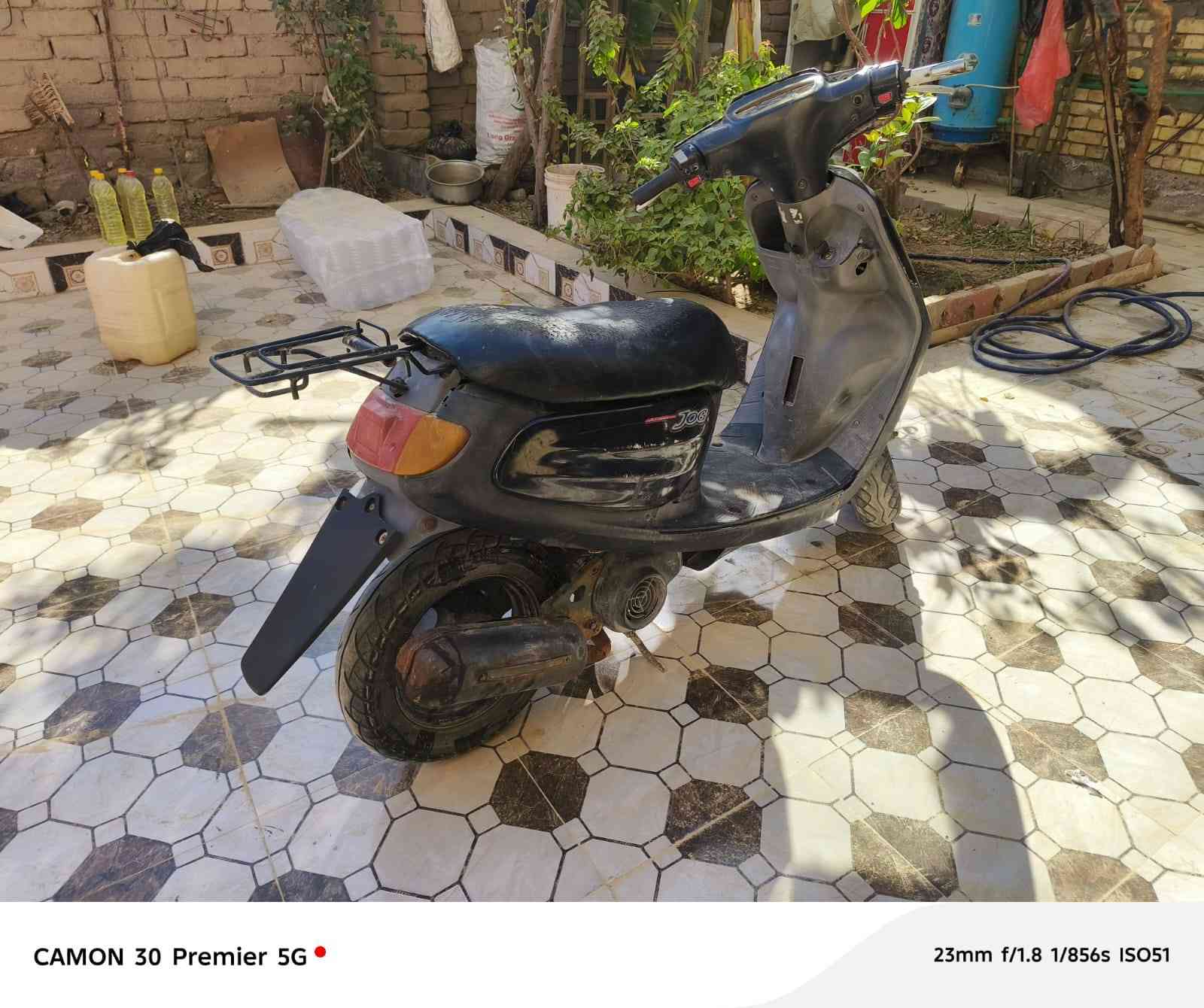 سلام عليكم دراجة منغولي للبيع كهربايات كله شغاله عوزه فقط باتري لايت زنون وبك لايت شغال السلف عوزه باتري فقط الدراجه باله وحلوه مكينه ناعمه نهضه شك الكاع شك السعر ب275 وبيها مجال للاستفسار *********** مكاني الرميثة
