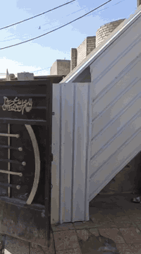 سلام عليكم للبيع درج مغلف بجينكو  كل تفاصيل داخل الفيديو
مستعجل ع بيعتهن. 
المكان /بغداد/ الرشاد.   الرقم ***********
