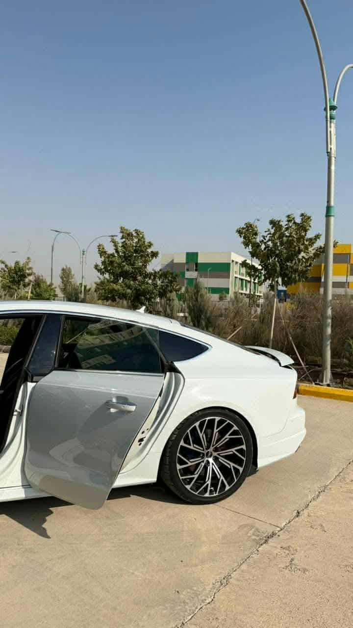 السلام عليكم
السيارة للبيع بسعر مناسب 

من القطع النادرة A7 s line 

وارد الماني ٢٠١٥ شكل ٢٠١٦ فيست ليفت

فول مواصفات 

بيها شبر  صبغ بالبوند وشوية بارد 

رقمها سليمانية وعنواني الموصل 

عارضها ب١٦٠ وبيها مجال طيب 

اريد ابيع مو جاي ادلل

الي يشوفها فرصة يتواصل وياي

لان بصراحة القلة القليلة تعرف قيمتها 

ما ارجع احد
***********
