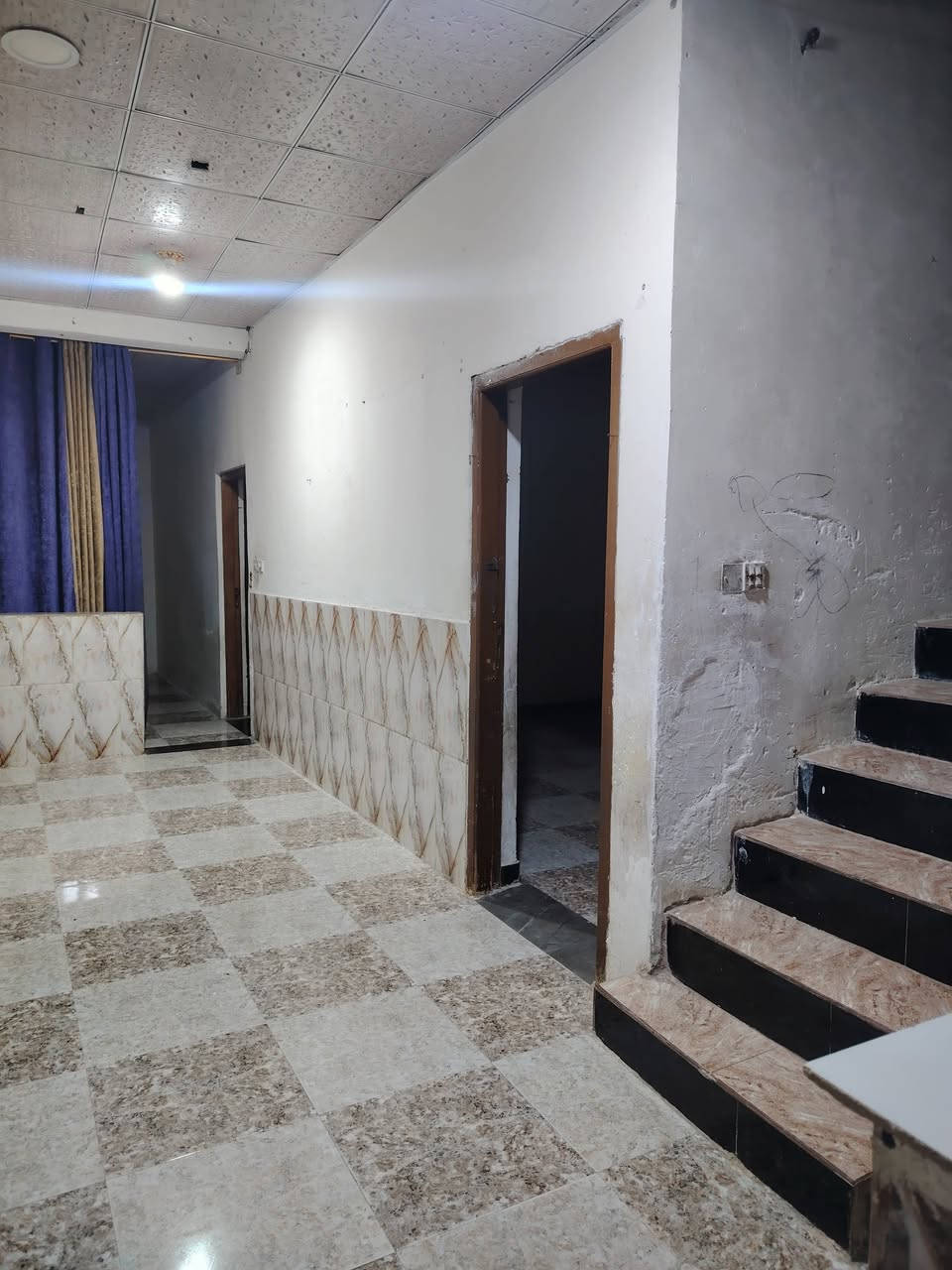 بيت للايجار مساحة/120
جاهز مرتب ونضيف غرف عدد 2

منزع.. استقبال.. مطبخ.. حمام..

حديقه.. طارمه العنوان منطقة

البهادريه للاستفسار (***********)
