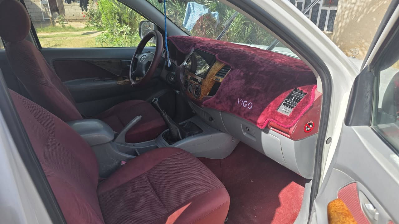 فلاونزا 2009 رقم كربلاء باسمي سنويه تسقط 2027 رقم دولي سياره كفاله عامه فقط بارد بدون صبغ السعر 155 وبيها مجال 
مكان ذي قار قضاء النصر 
للاستفسار  ***********
