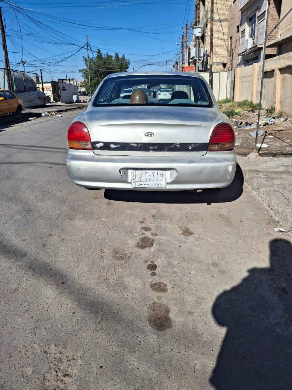 سلام عليكم سونتا منغولي موديل ٢٠٠٠  رقم بغداد بسمي مكينه ٢٠٠٠ صدر امامي خلفي نضيف مابيه ضربه قويه السياره مكينه ككير تبريد كله جديد فقط جارده السياره  السعر ٤٣ وبيه مجال مكاني بغداد حي الجهاد *********** فقط اتصال
