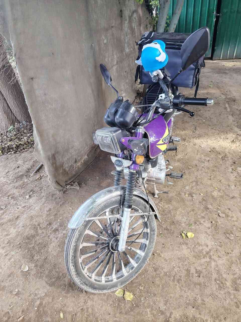 السلام عليكم دراجه ايراني موديل 25 سيفان الله شاهد دراجه جديده اوراق موجوده  دراجه خير من الله 
دراجه ما مشتغله   دليفري
السعر  800 وبيها مجال مكاني بغداد الداره
***********
