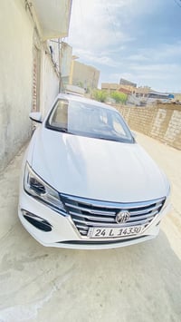 Mg5 للبيع  سياره موديل ٢٠٢٤  سياره نظيفه نص مواصفات  السياره باسمي  هز...