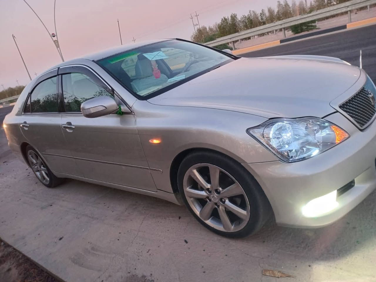 اخوان السلام عليكم شاهينه رقم بصرة دولي مزاد كمرك مديل 2004 مكفولة من كص ونقل جثه مكينه 6 سندر دفور جبير تخم  تايرجديد حداديه جديده تبريد شغال كهربائيات كله شغاله سيارة دواخل كله جديده  سنويه 2030سيارة حلوه مال جناي تحويل ثاني يوم /سعر 137 وبيه مجال /مكان السياره البصرة سفوان /***********/***********مكلف بنشر
