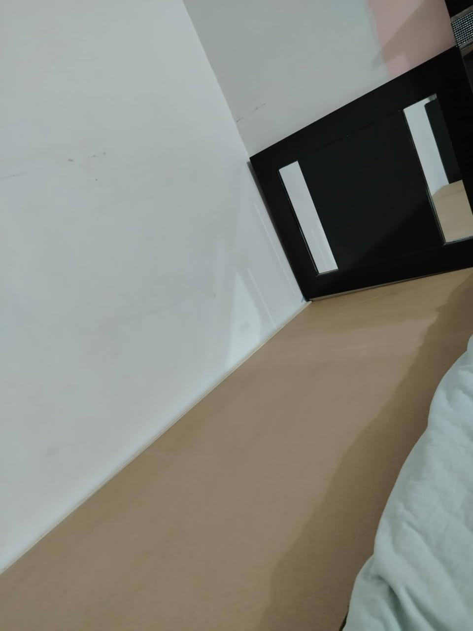 سيسه م يه ك نه فه رى زير مه خزه له كفرى 
سيسه م دوو نه فه رى زير مه خزه ن له كه لار
مزته واليت له كه لار


**إذا كنت صاحب هذا الإعلان وتريد حذفه لأي سبب، رجاءا أرسل رسالة إلى الدعم الفني**