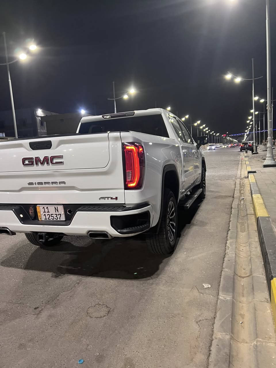 سيراء محرك8 فول1/1 عده لفتحه ماشيه33 الف عنواني بصره ***********
