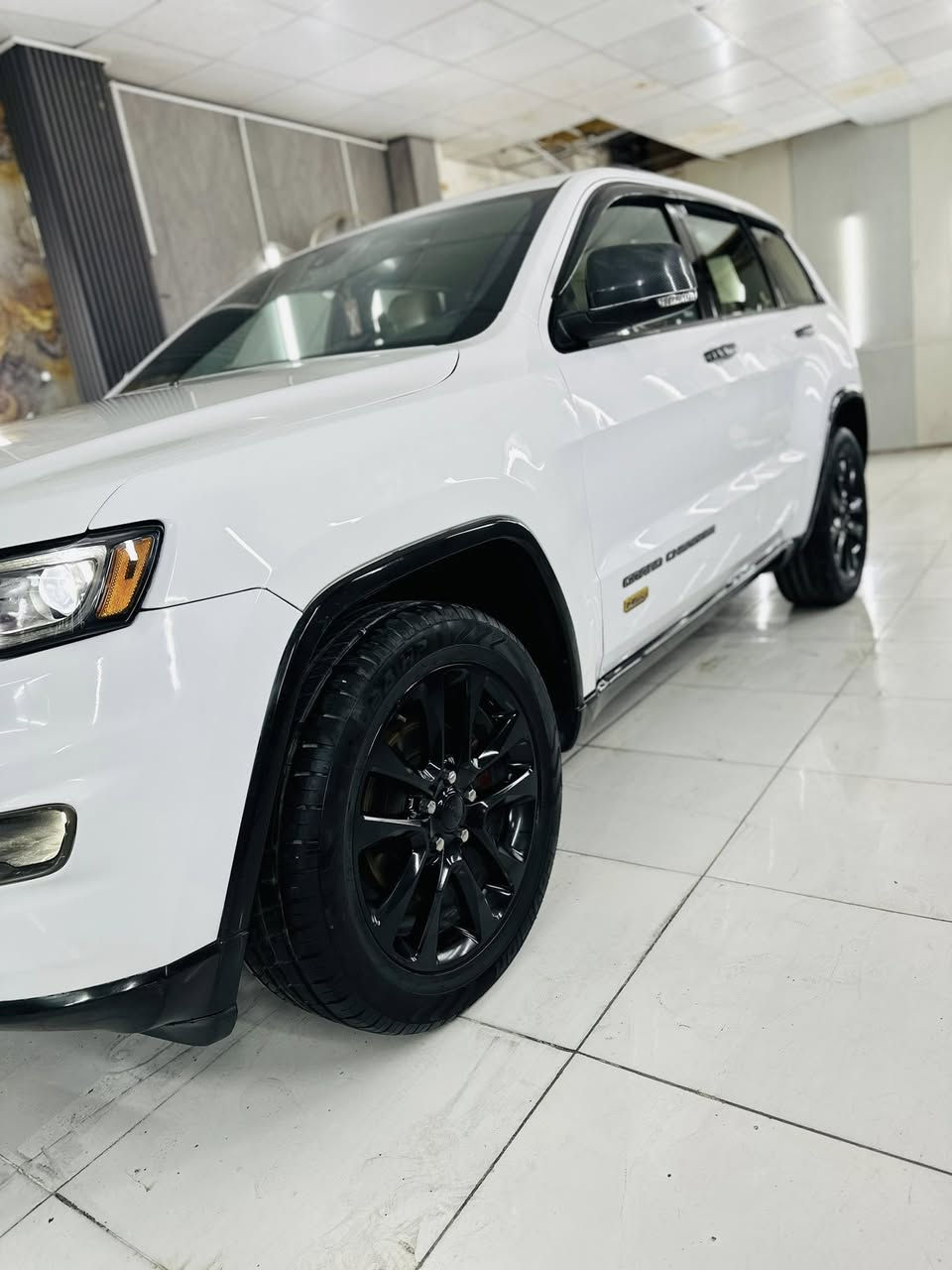 سلام عليكم للبيع او المراوس 
جيب اوڤرلاند فول مواصفات 1/1حادثها جاملغ وبنيد وباب خلفي لغد شاصي مكفولات تخم تاير سياره حلوه وجديده 
مانقصها شي رقم بغداد بسمي #السعر195وبيهامجال 
ماشيه 79استخدام شخصي العنوان بغداد الكاضميه 
***********☎️***********
