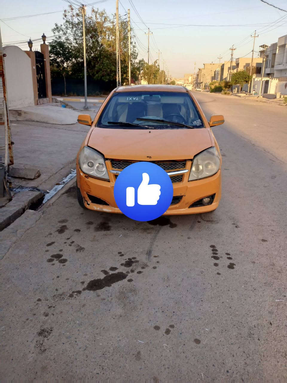 سلام عليكم جيلي ام كي للبيع موديل ٢٠١١ مشروع وطني. بطاقه بانزين سنويه لل ٢٠٢٨ . مصفره هيئه غرامه شرط التحويل و الوكاله  كير محرك شرط . محرك شاده جديد . كهربائيات كلها شغاله سياره  مابيه نقص فقط تبريد عاطل . السعر ٢٤  و بيه مجال حك الجيه. ***********
