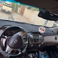 توساان ٢٠١٣ خليجي محرك ٢٠٠٠ نظيف حداده تايرات معمرة ماشيا ٢١٩ بيها قطع...