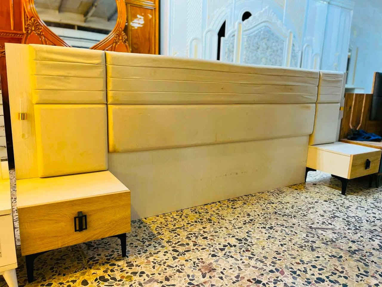 غرفه ترڪي🇹🇷  موديل حديث
 5 قطع✨
 استعمال 10 ايام فقط🥰
 اخت جديده💯
 سعر 550
 برغي وجوي حديد
 جربايه حديدد مو مخزن 
نرماده هيدروليك 
اناره شغاله✨
نضام ابواب  
نضافه 99💯
مع شد ونقل 🚚 داخل بغداد مجانآ
 باقي المحافظات بسعر مناسب


**إذا كنت صاحب هذا الإعلان وتريد حذفه لأي سبب، رجاءا أرسل رسالة إلى الدعم الفني**