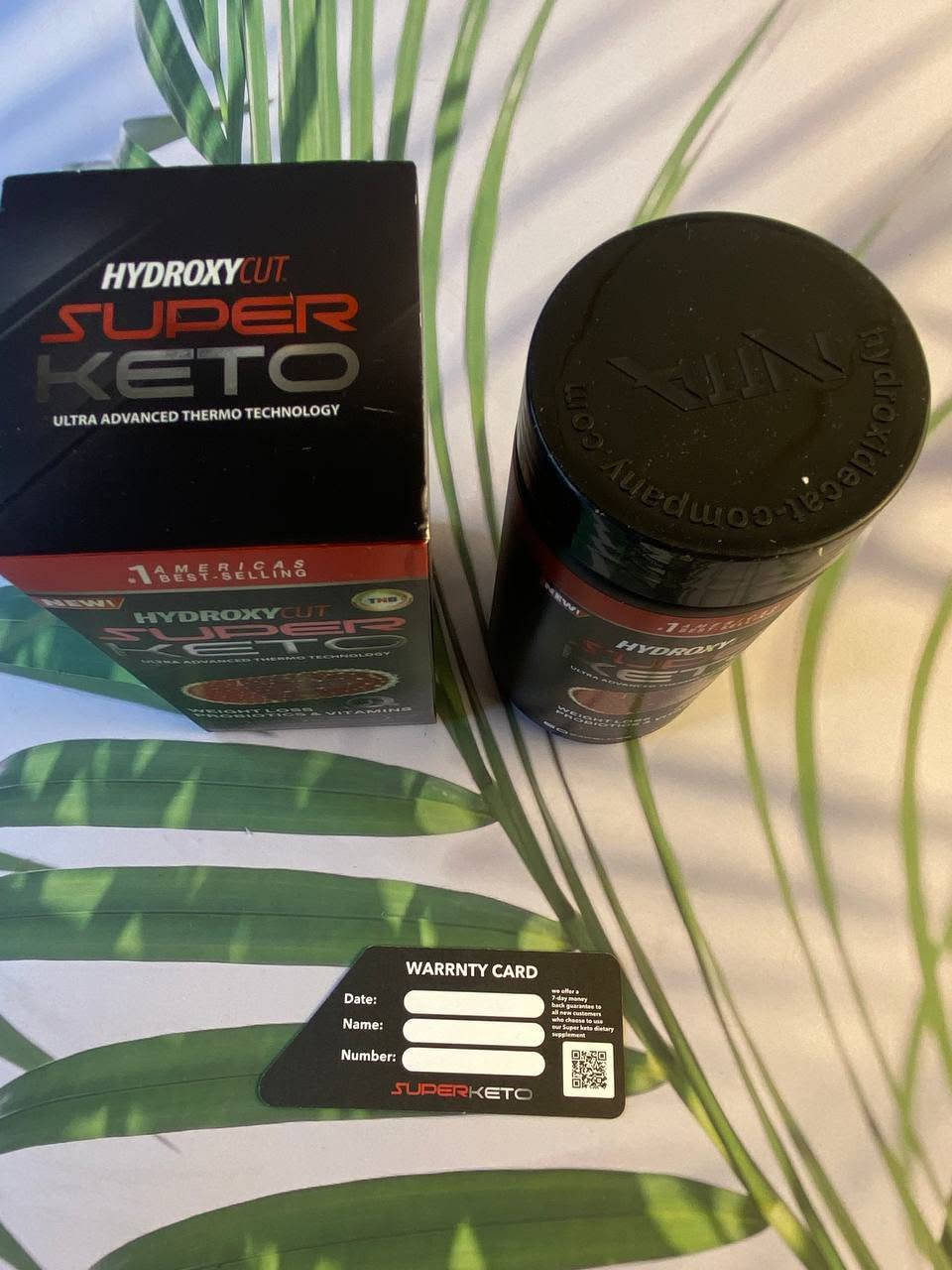 Hydroxycut Super Ket منحف ال هيدروكسي 
 غذائي يُسوق للمساعدة في إنقاص الوزن، لا سيما للأشخاص الذين يتبعون نظام "الكيتو" الغذائي. يعتمد المكمل على تقنية "Ultra Advanced Thermo Technology" لدعم حرق الدهون وتعزيز ❤

المميزات والفوائد المحتملة
دعم فقدان الوزن: يحتوي على مستخلص القهوة (C. canephora robusta) الذي تشير بعض الدراسات إلى دوره في المساعدة على تقليل الوزن عند دمجه مع نظام غذائي 
تعزيز الطاقة والتركيز: يحتوي عادةً على الكافيين الذي يساعد على زيادة اليقظة والنشاط أثناء التمارين. ❤🌿

تركيبة مخصصة: يحتوي هذا الإصدار على البروبيوتيك والفيتامينات (مثل B6 وB12) لدعم التمثيل الغذائي والجهاز المناعي. 

طريقة الاستخدام 👇🏻👇🏻👇🏻

اليوم الأول: تناول كبسولة واحدة مرة واحدة يومياً.
اليوم الثاني والثالث: تناول كبسولتين مرة واحدة يومياً.
اليوم الرابع وما بعده: تناول كبسولتين مرتين يومياً، قبل أكبر وجبتين بمدة 30-60 دقيقة. 

ملاحظة: يجب عدم تجاوز 4 كبسولات خلال 24 ساعة، وتجنب تناوله قبل النوم بـ 5 ساعات على الأقل. 
تحذيرات هامة وآثار جانبية

المنشأ الاصلي  امريكا 🇱🇷


**إذا كنت صاحب هذا الإعلان وتريد حذفه لأي سبب، رجاءا أرسل رسالة إلى الدعم الفني**